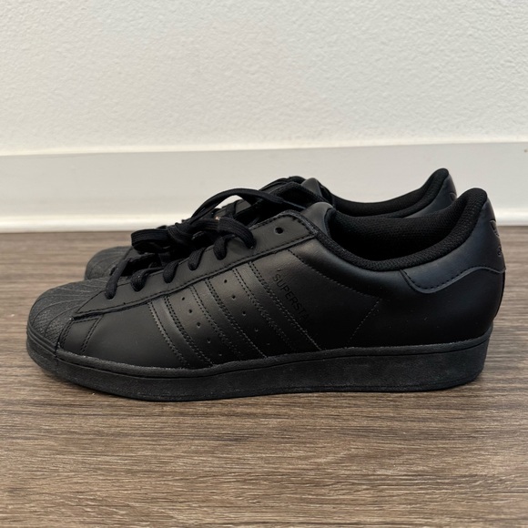 adidas gazelle silver green womens Superstar 82 Shoes – WOODstack